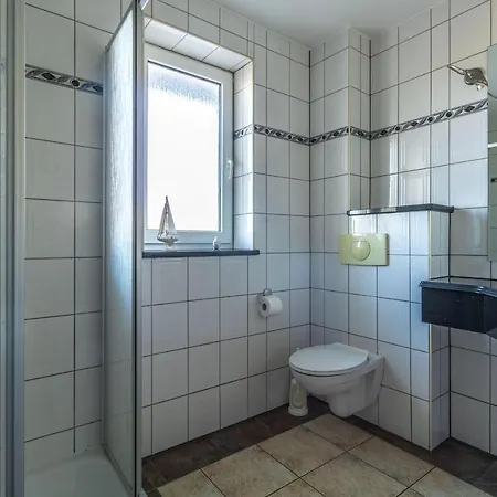 Whg-1-schwalbennest-ferienhaus-am-boddenufer-buschvitz Buschvitz
